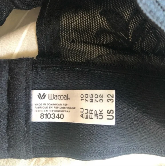 Wacoal Wireless Lace Bralette - Picture 6 of 6